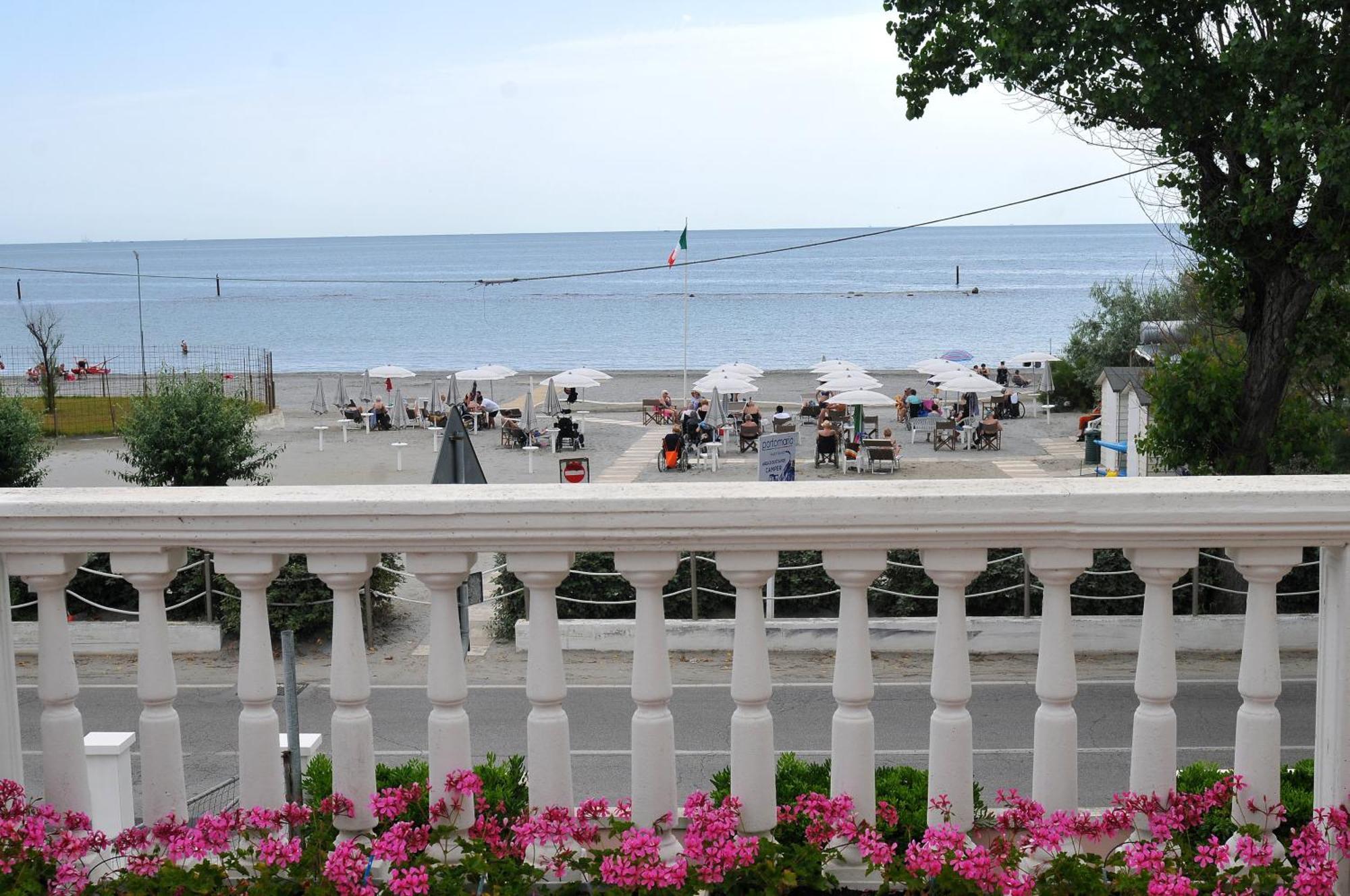 Stella - Casa Per Ferie Hotel Bellaria-Igea Marina Eksteriør billede